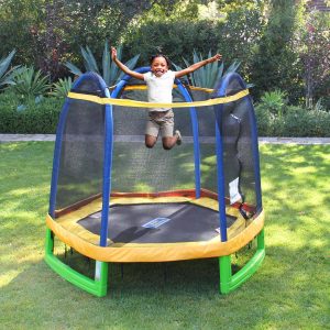 fiesta con trampolines